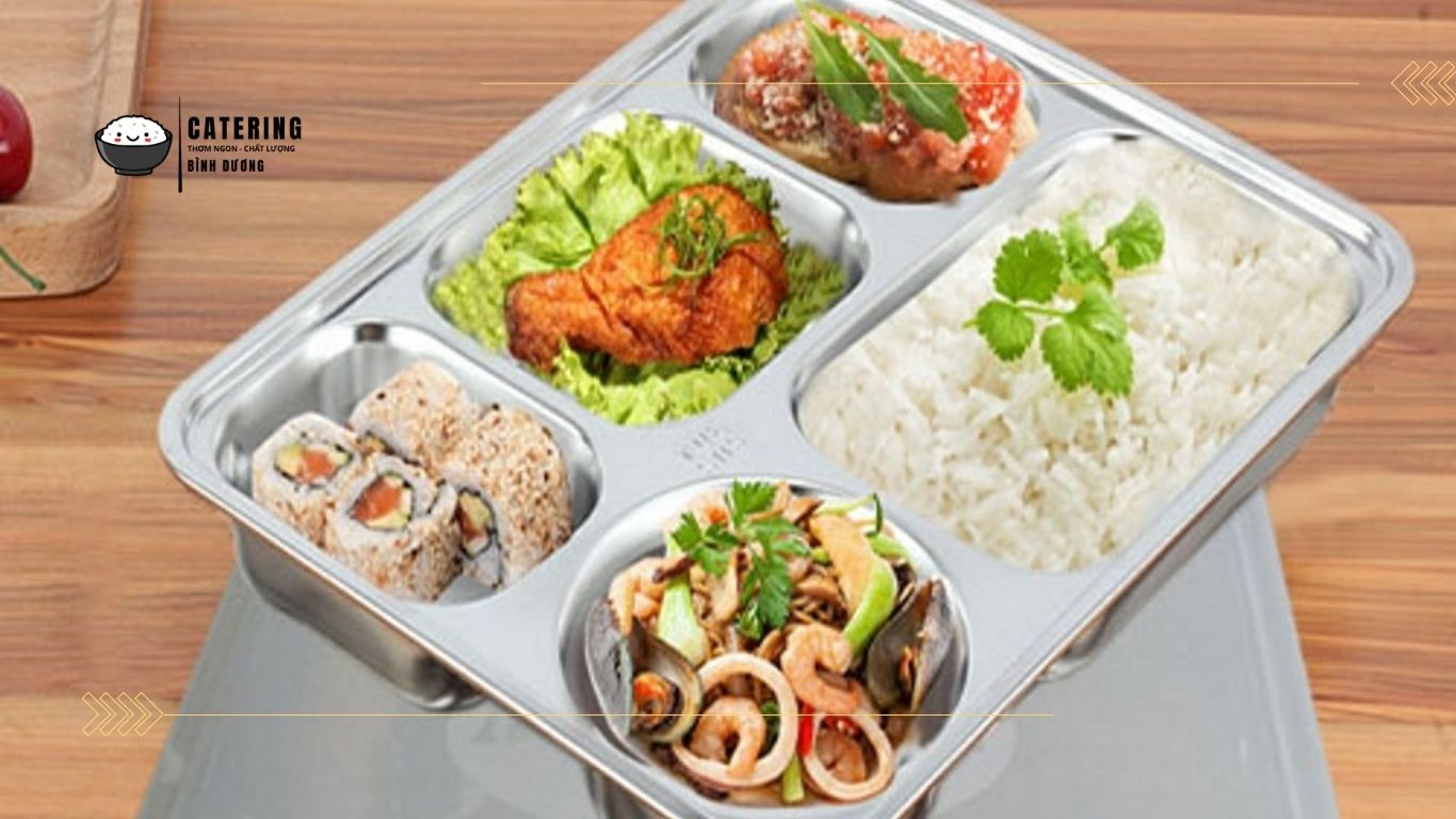 Những sai lầm thường gặp khi nhìn vào giá suất ăn công nghiệp