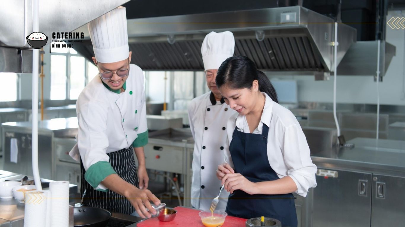 Bếp phó/ giám sát bếp bếp ăn công nghiệp và nhiệm vụ cụ thể