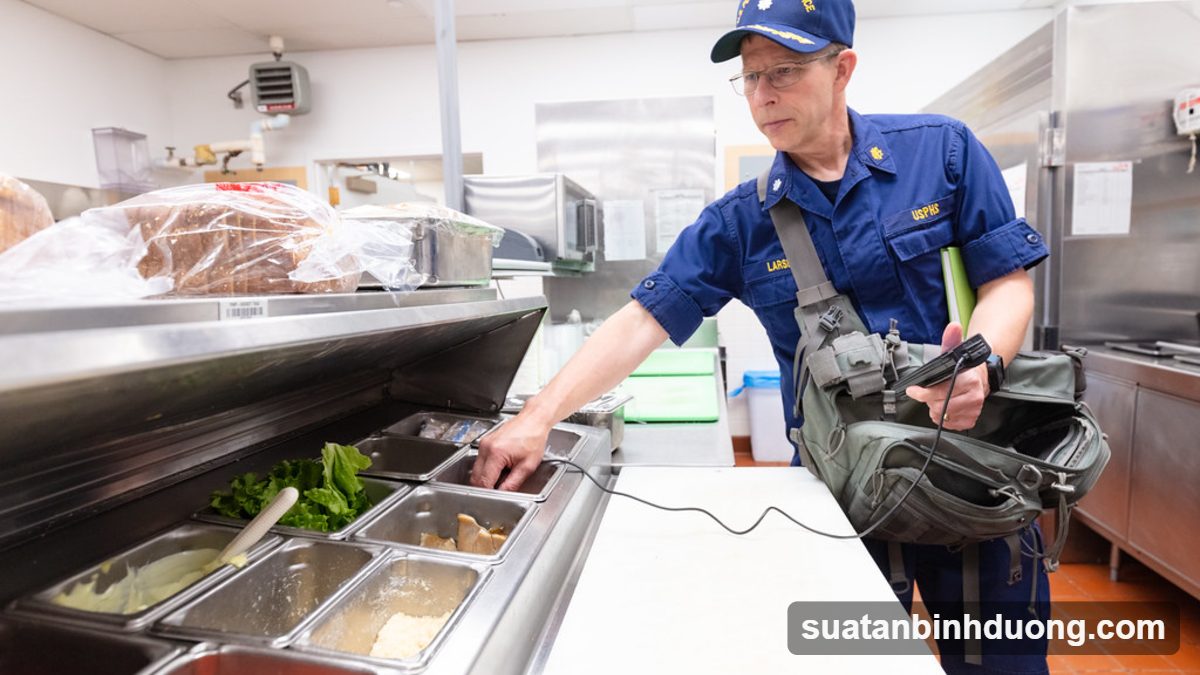 Kiểm soát nhiệt độ và vệ sinh trong bếp ăn công nghiệp – Bình Dương Catering