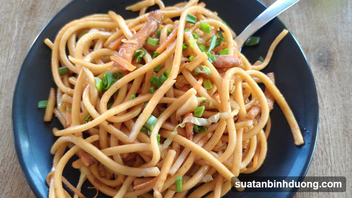 Miến xào chay sợi tơi, không dính, thơm mùi rau củ – Bình Dương Catering